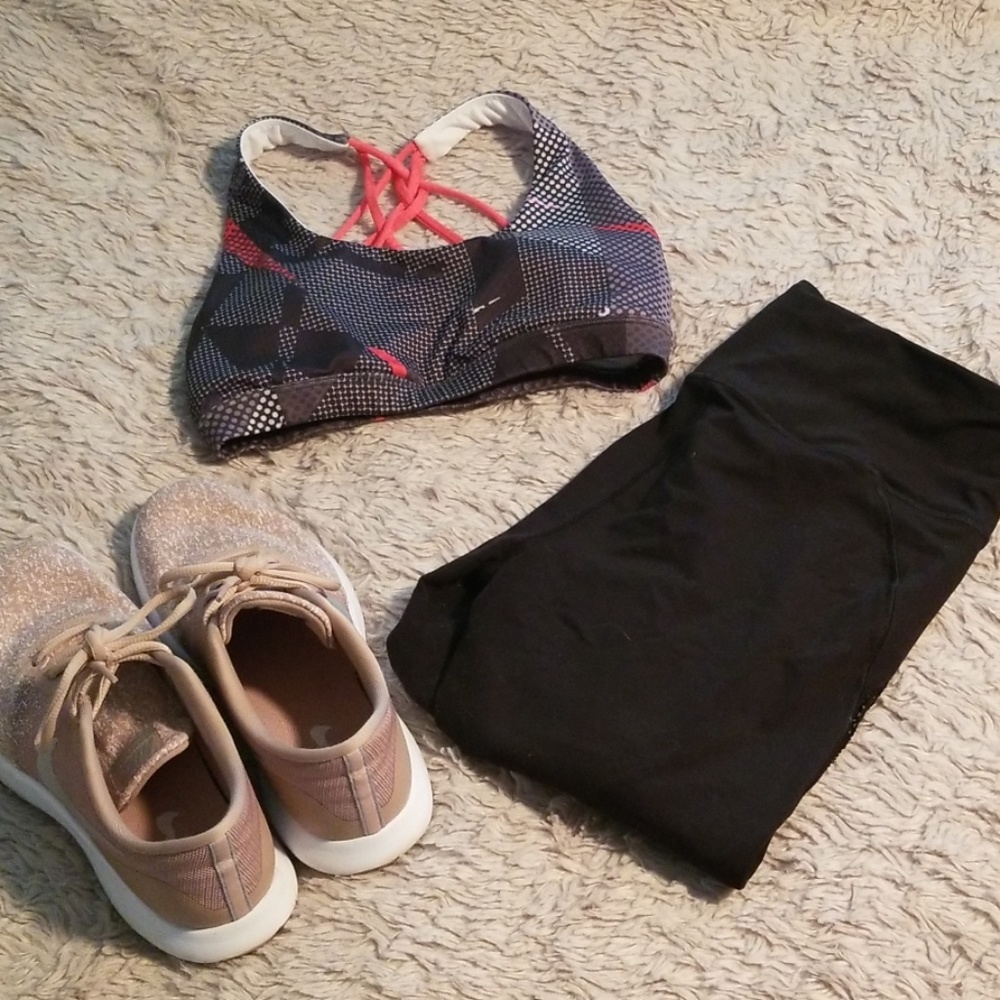 Forever 21 never worn sports bra